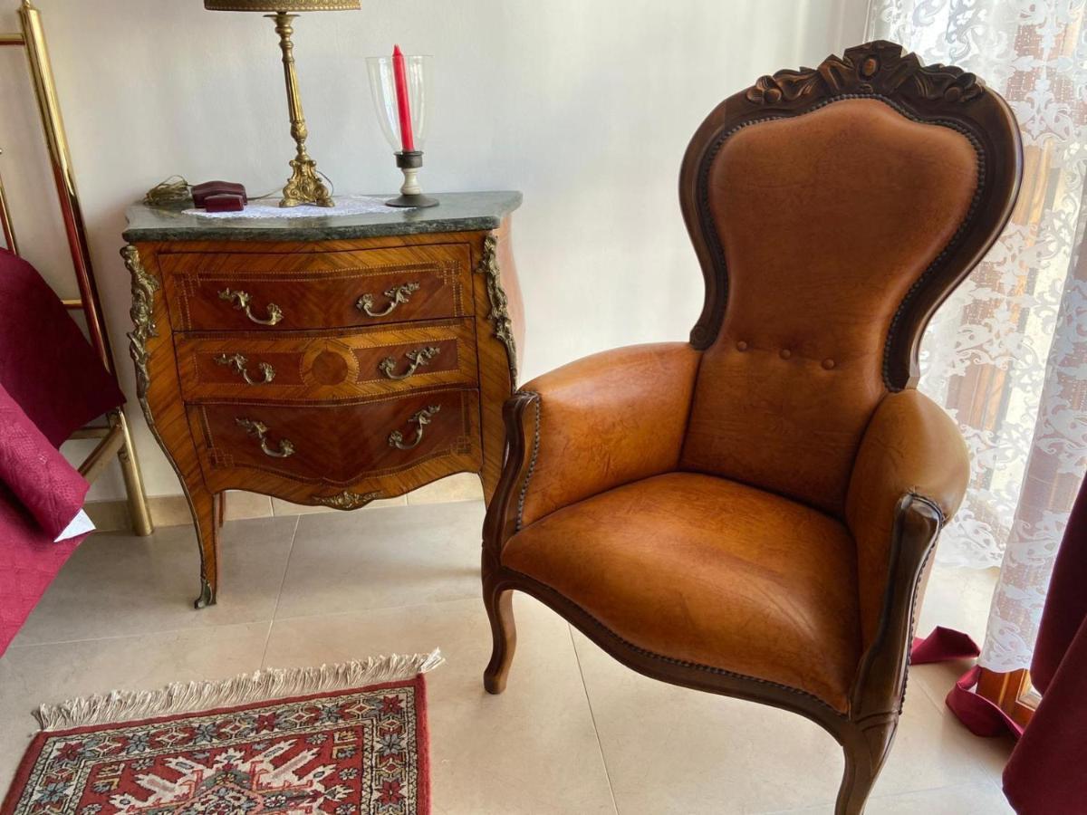 B&B Larazzo Лече Екстериор снимка